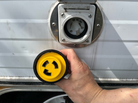 gfkuhl;oo;iip@p (12)