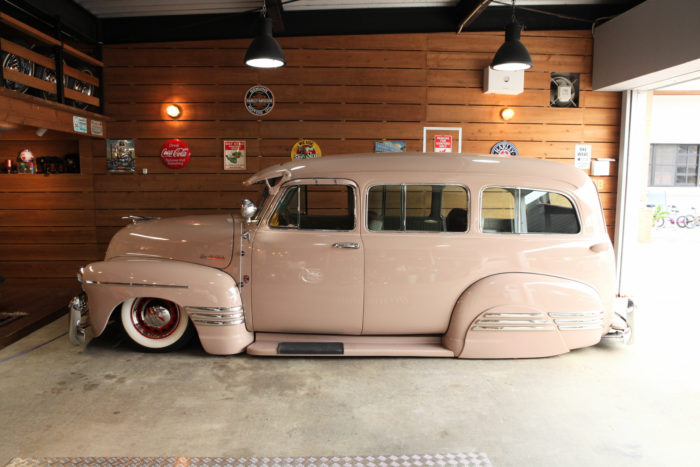 54 CHEVY SUBURBAN