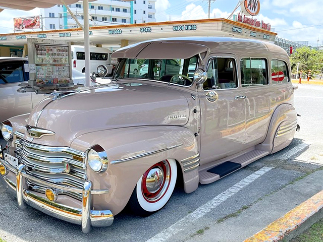 54 CHEVY SUBURBAN