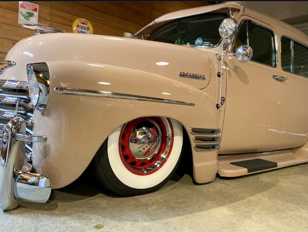54 CHEVY SUBURBAN